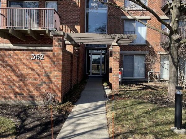 362 Kelburn Road , Unit 324, Deerfield, IL 60015