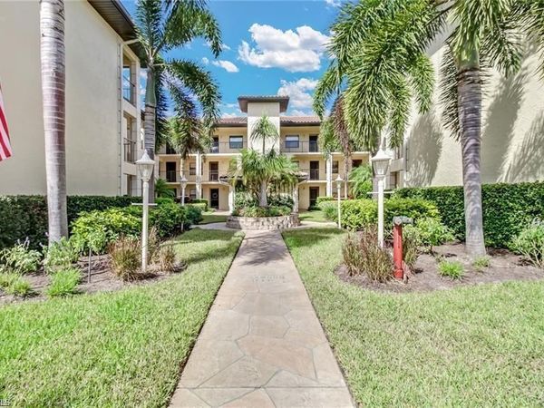 221 Fox Glen DR , Unit 2207, NAPLES, FL 34104