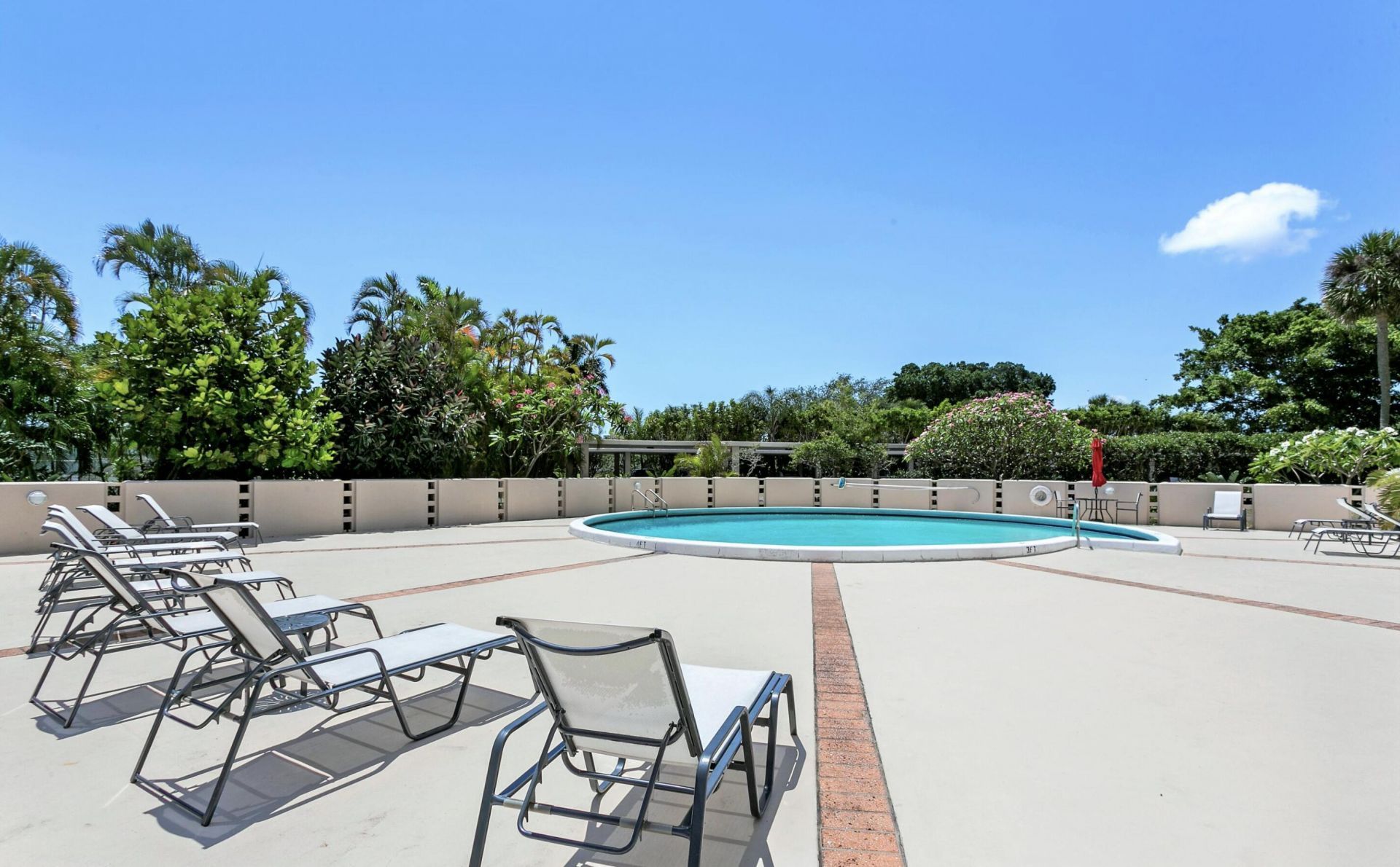 2425 Presidential Way Way, Unit 1703, West Palm Beach, FL 33401 Photo