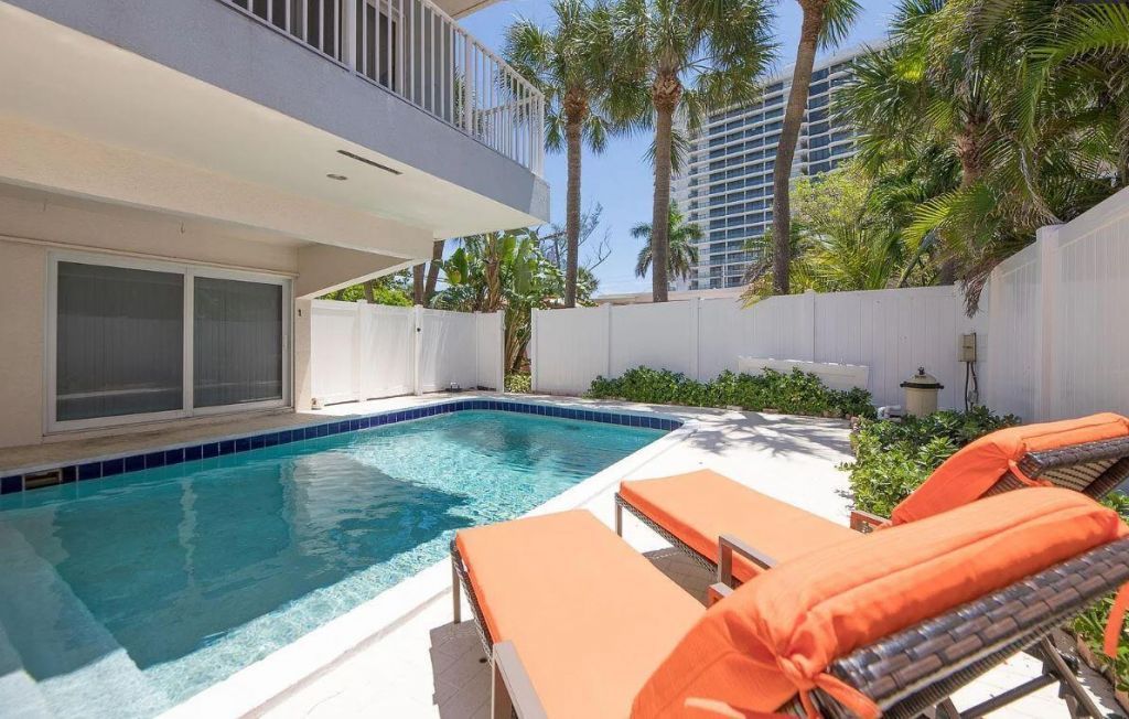 902 Palm Avenue, Unit 4, Boca Raton, FL 33432 Photo