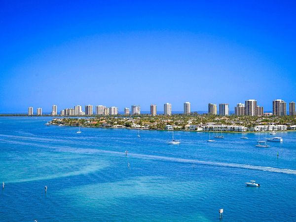 2640 Lake Shore Drive, Unit 1416, Riviera Beach, FL 33404