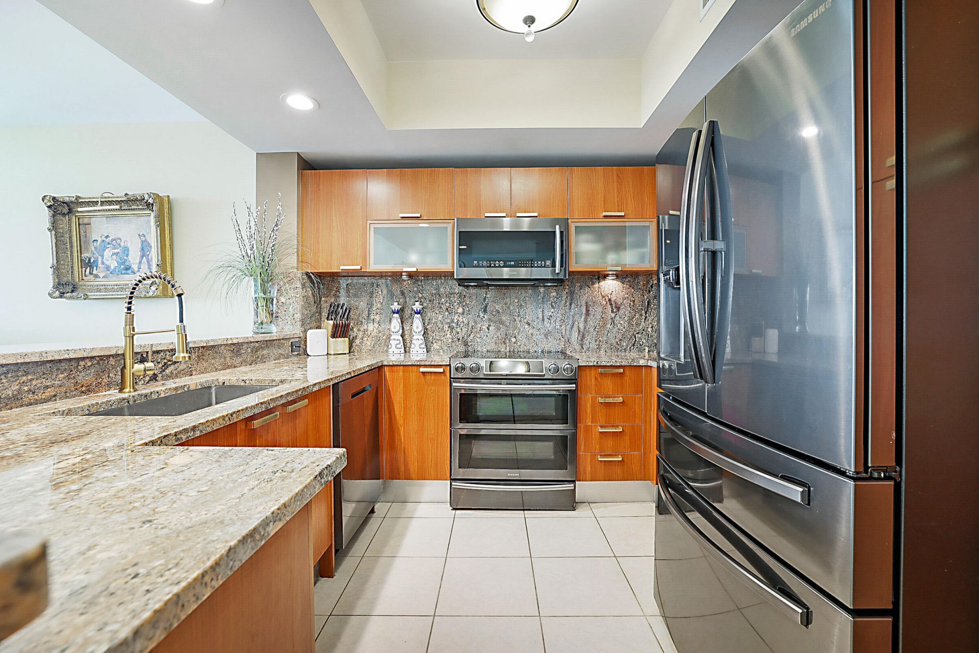 2640 Lake Shore Drive, Unit 1416, Riviera Beach, FL 33404 Photo