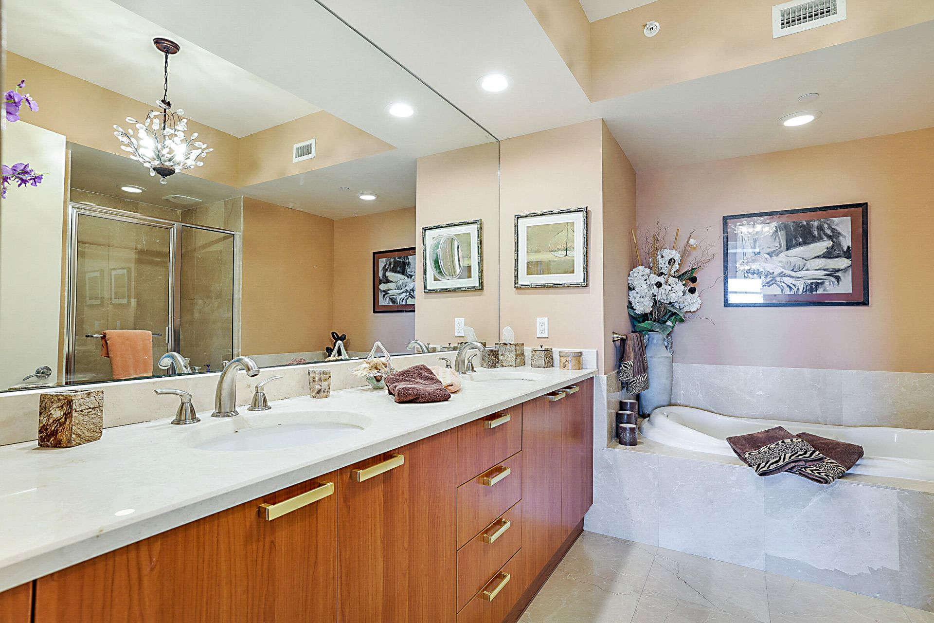 2640 Lake Shore Drive, Unit 1416, Riviera Beach, FL 33404 Photo