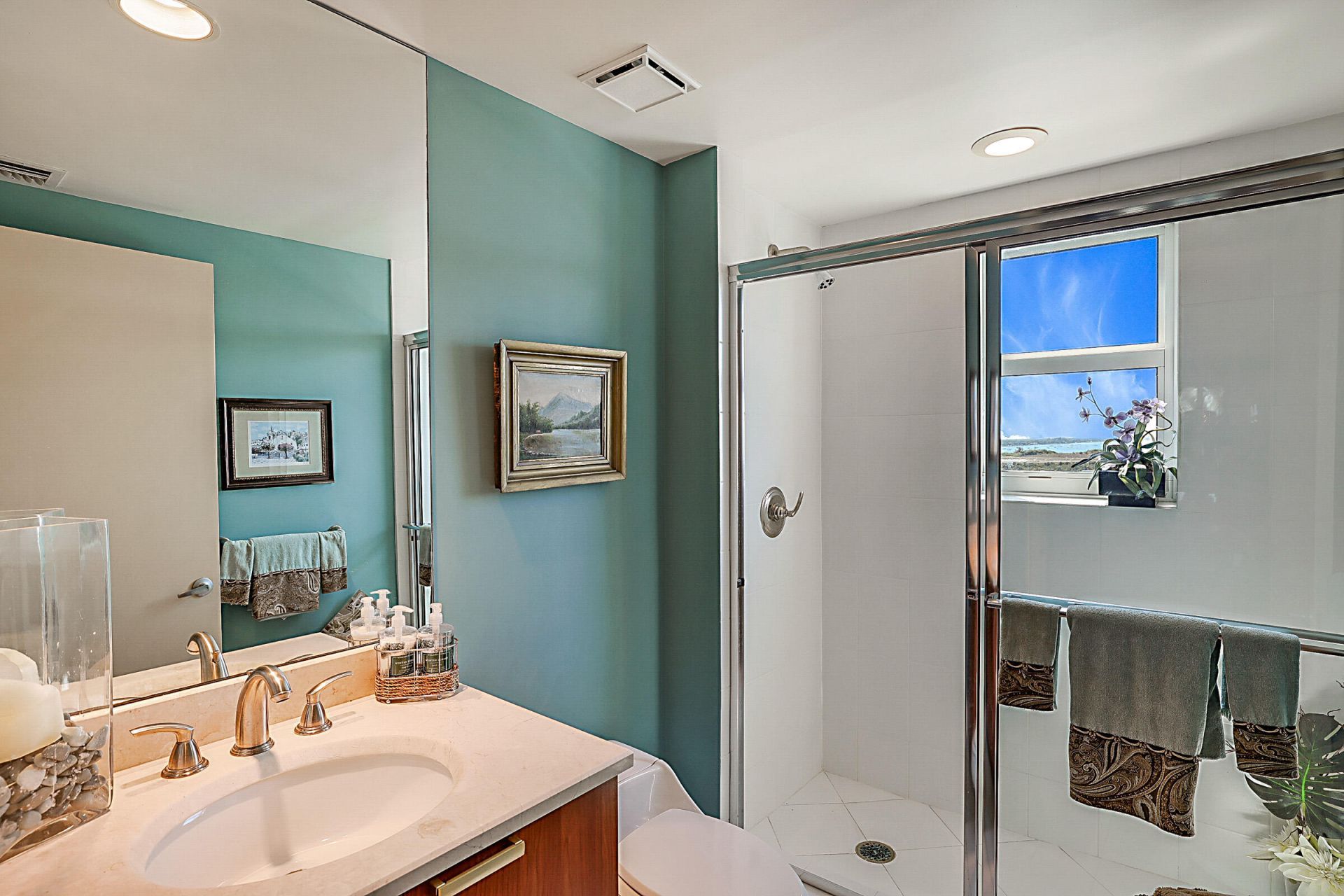 2640 Lake Shore Drive, Unit 1416, Riviera Beach, FL 33404 Photo