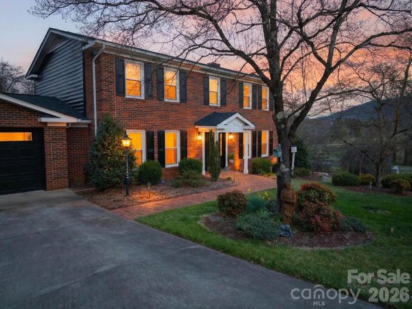 885 Beverly Circle NE, Lenoir, NC 28645