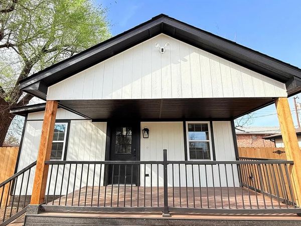 5909 NW 40th Street, Warr Acres, OK 73122