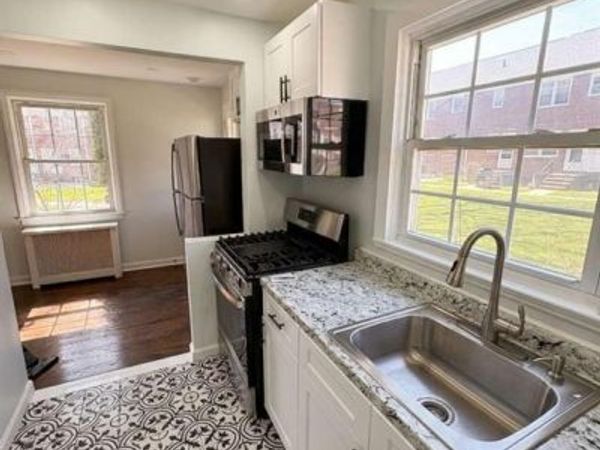 293 Elmwood Avenue A, Unit A, MAPLEWOOD, NJ 07040