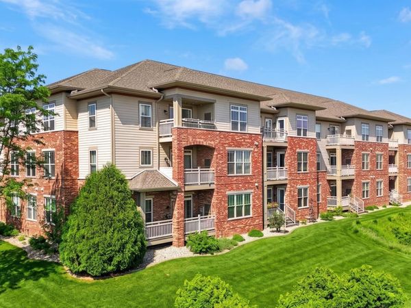 6402 Milwaukee Street, Unit 207, Madison, WI 53718