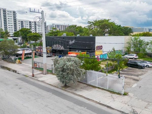 2600 NE 2nd Ave, Miami, FL 33137