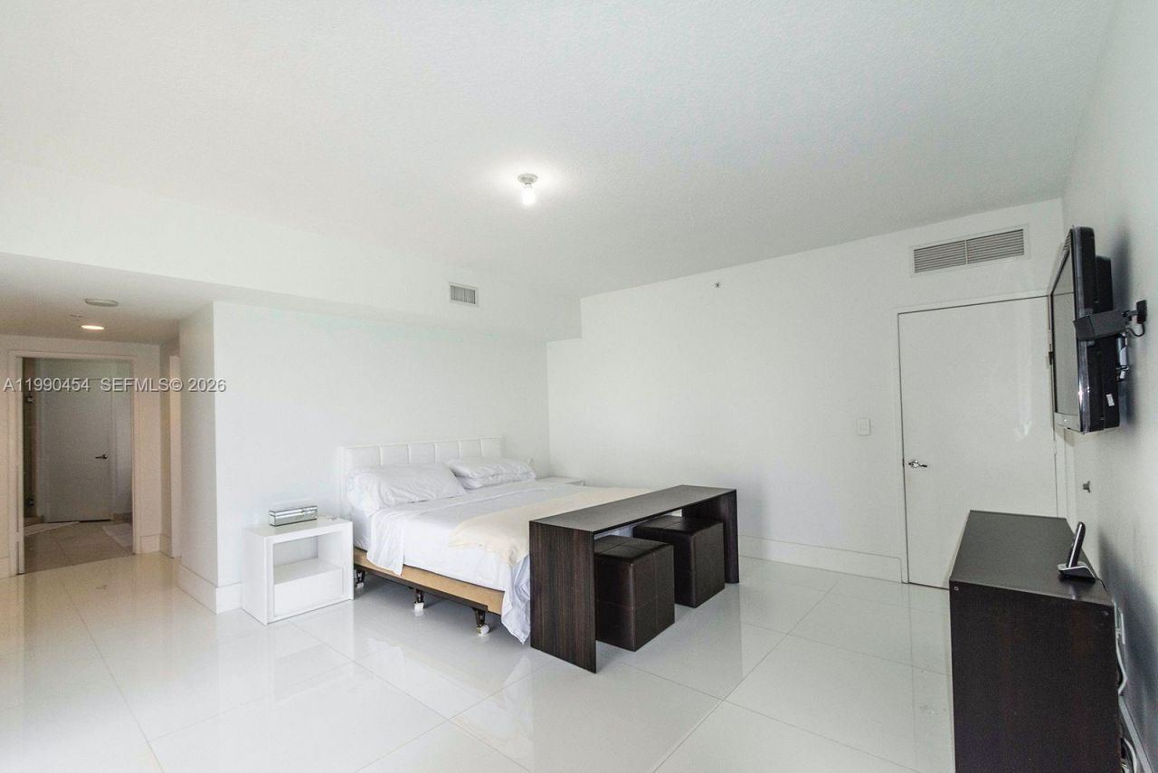 16275 Collins Ave ( Direct Ocean View ), Unit X-01, Sunny Isles Beach, FL 33160 Photo