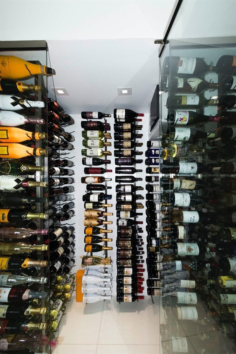 16275 Collins Ave, Unit x, Sunny Isles Beach, FL 33160 Photo