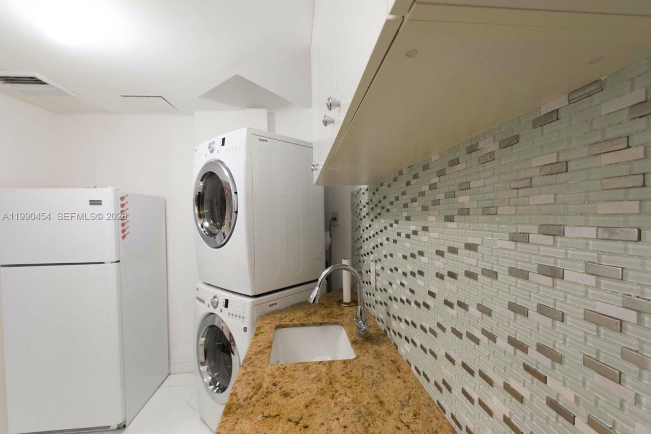 16275 Collins Ave, Unit x, Sunny Isles Beach, FL 33160 Photo