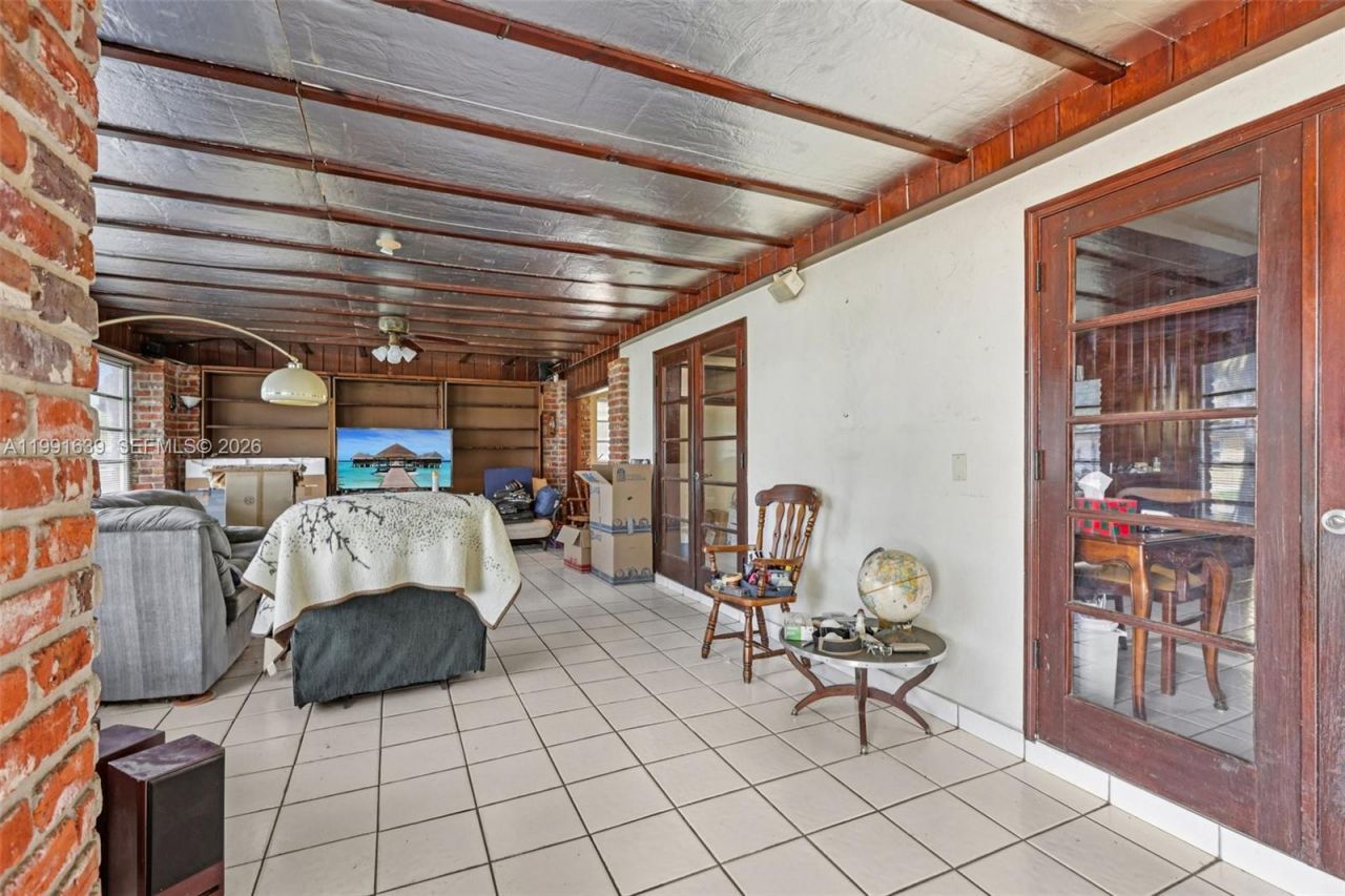 272 W 46th St , Hialeah, FL 33012 Photo