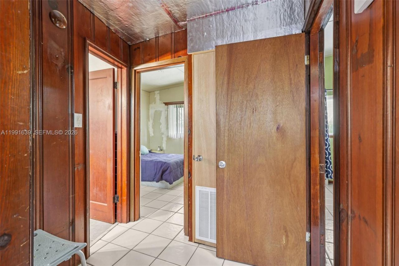 272 W 46th St , Hialeah, FL 33012 Photo