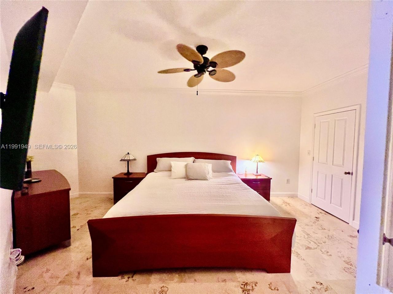 9172 Collins Ave, Unit 305, Surfside, FL 33154 Photo