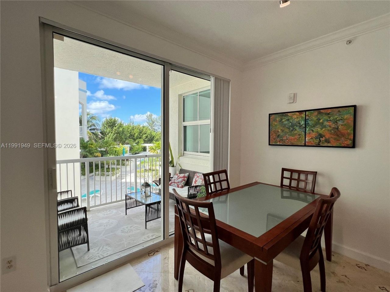 9172 Collins Ave, Unit 305, Surfside, FL 33154 Photo