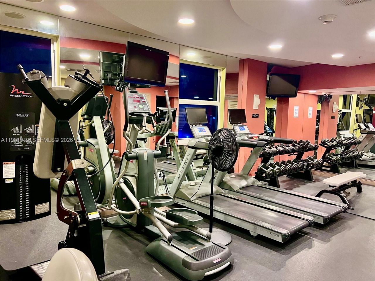 9172 Collins Ave, Unit 305, Surfside, FL 33154 Photo