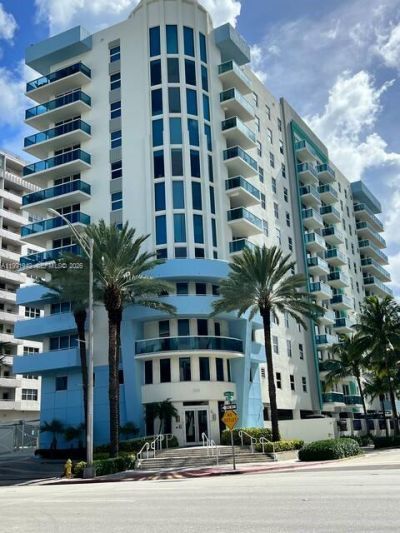 9172 Collins Ave, Unit 305, Surfside, FL 33154 Photo