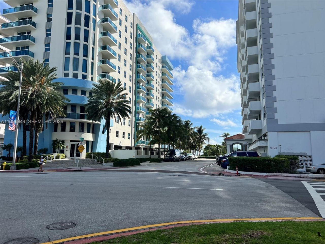 9172 Collins Ave, Unit 305, Surfside, FL 33154 Photo