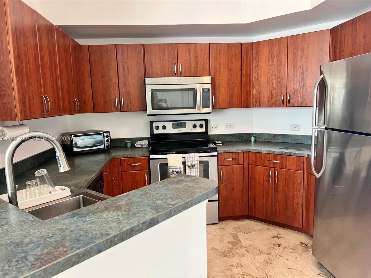 9172 Collins Ave, Unit 305, Surfside, FL 33154 Photo