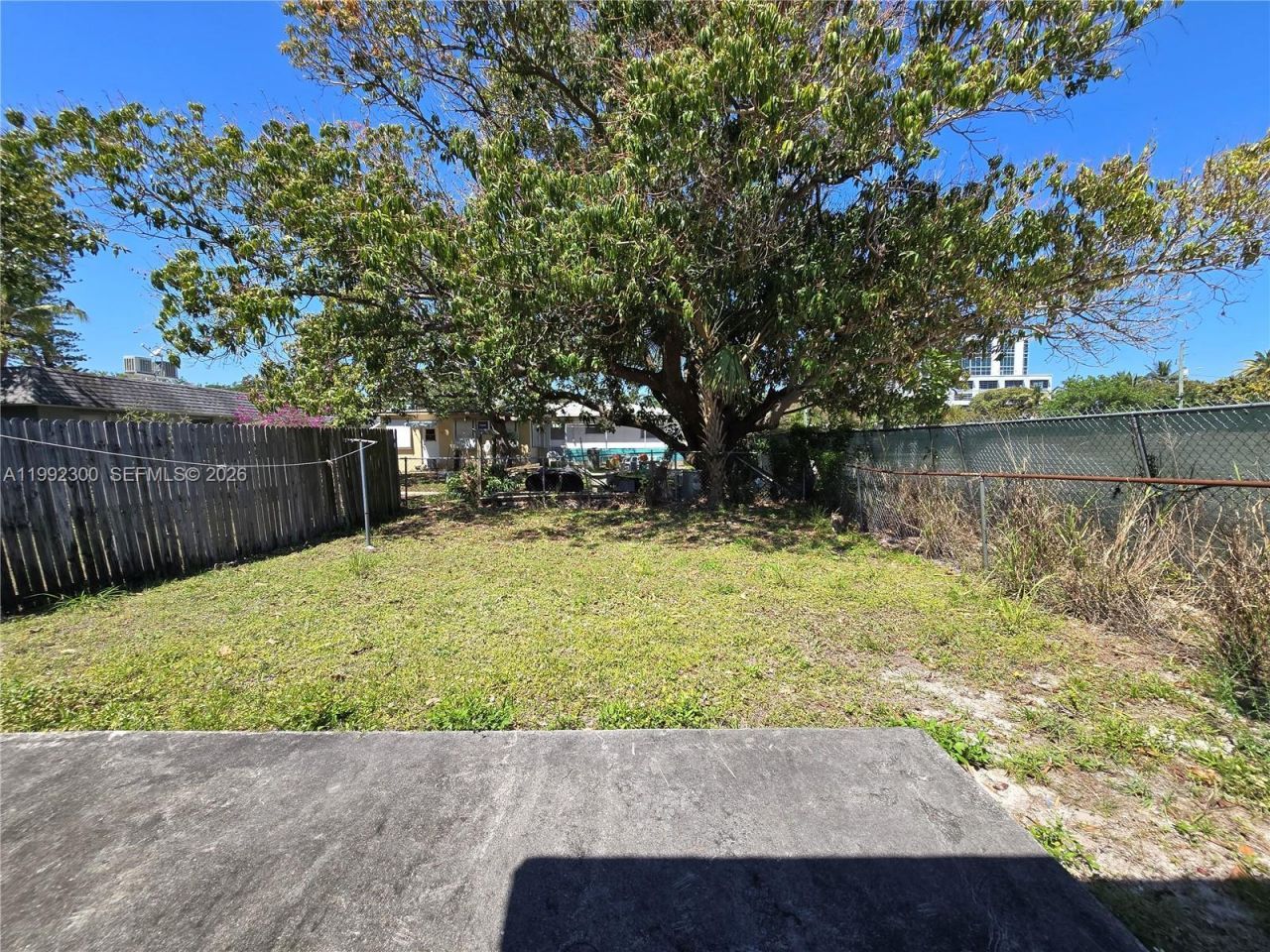 211 SE 10th St, Hallandale Beach, FL 33009 Photo