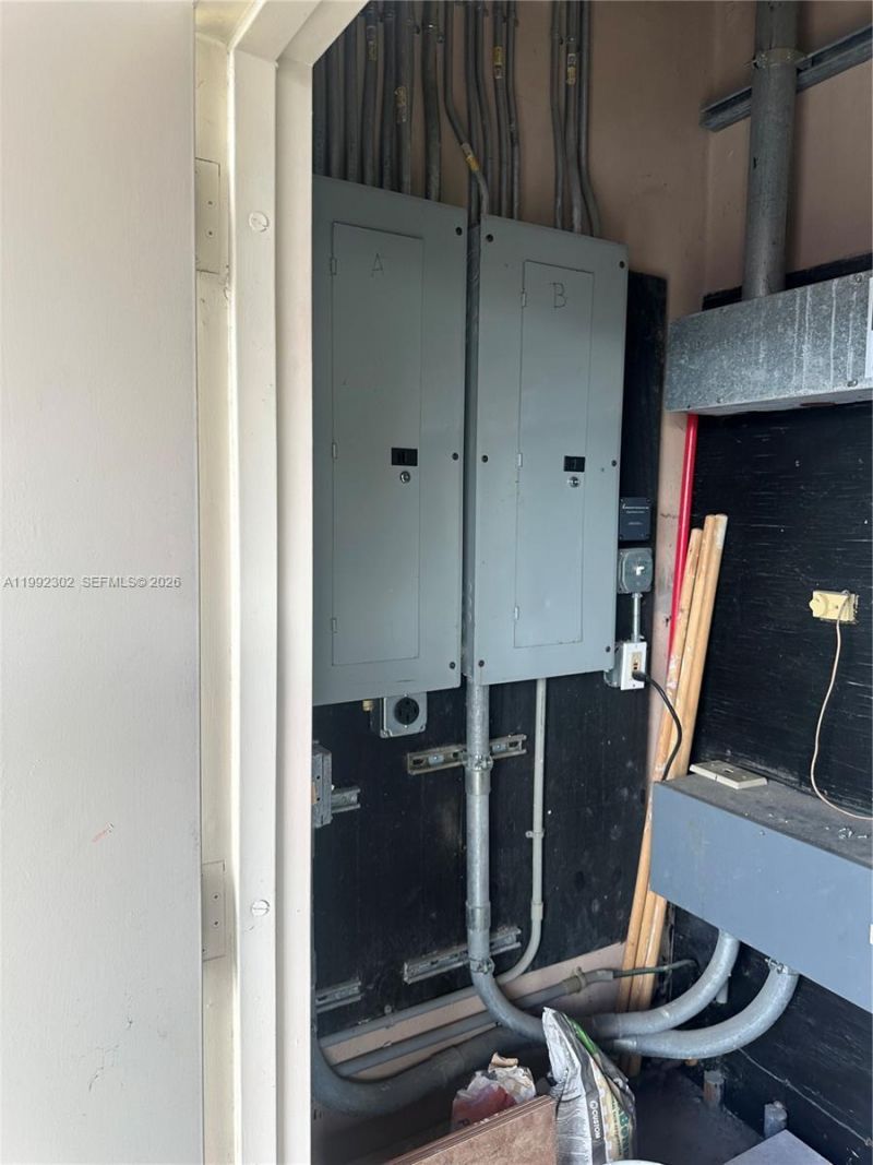 257 N Krome Ave , Homestead, FL 33030 Photo