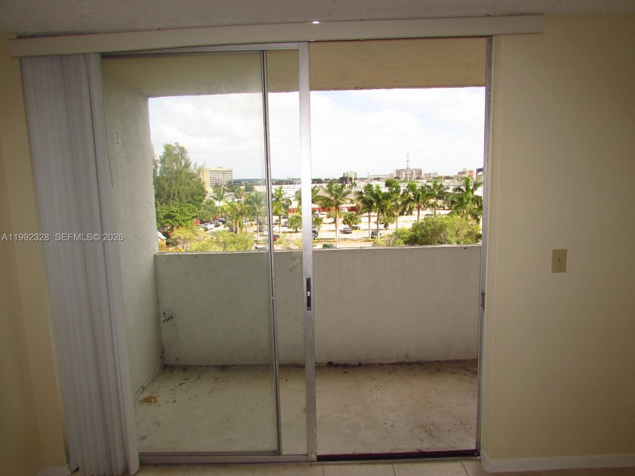 10090 NW 80th Ct, Unit 1560, Hialeah Gardens, FL 33016 Photo