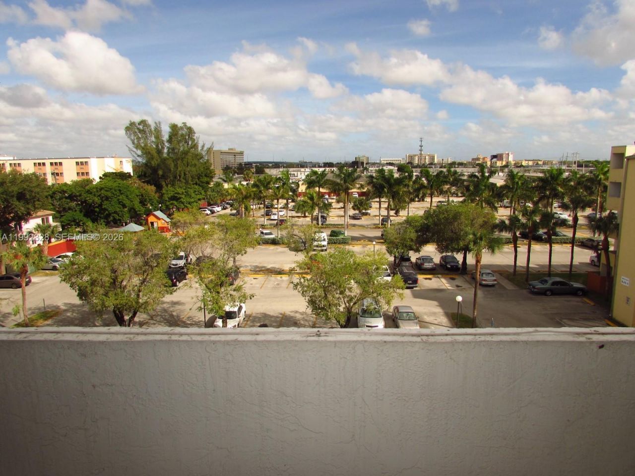 10090 NW 80th Ct, Unit 1560, Hialeah Gardens, FL 33016 Photo