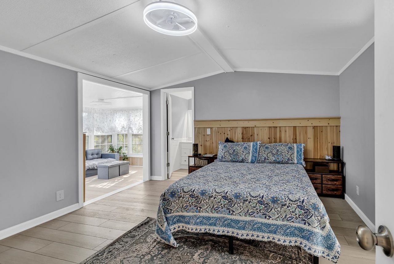 170 Braddock Ct.  Photo 19