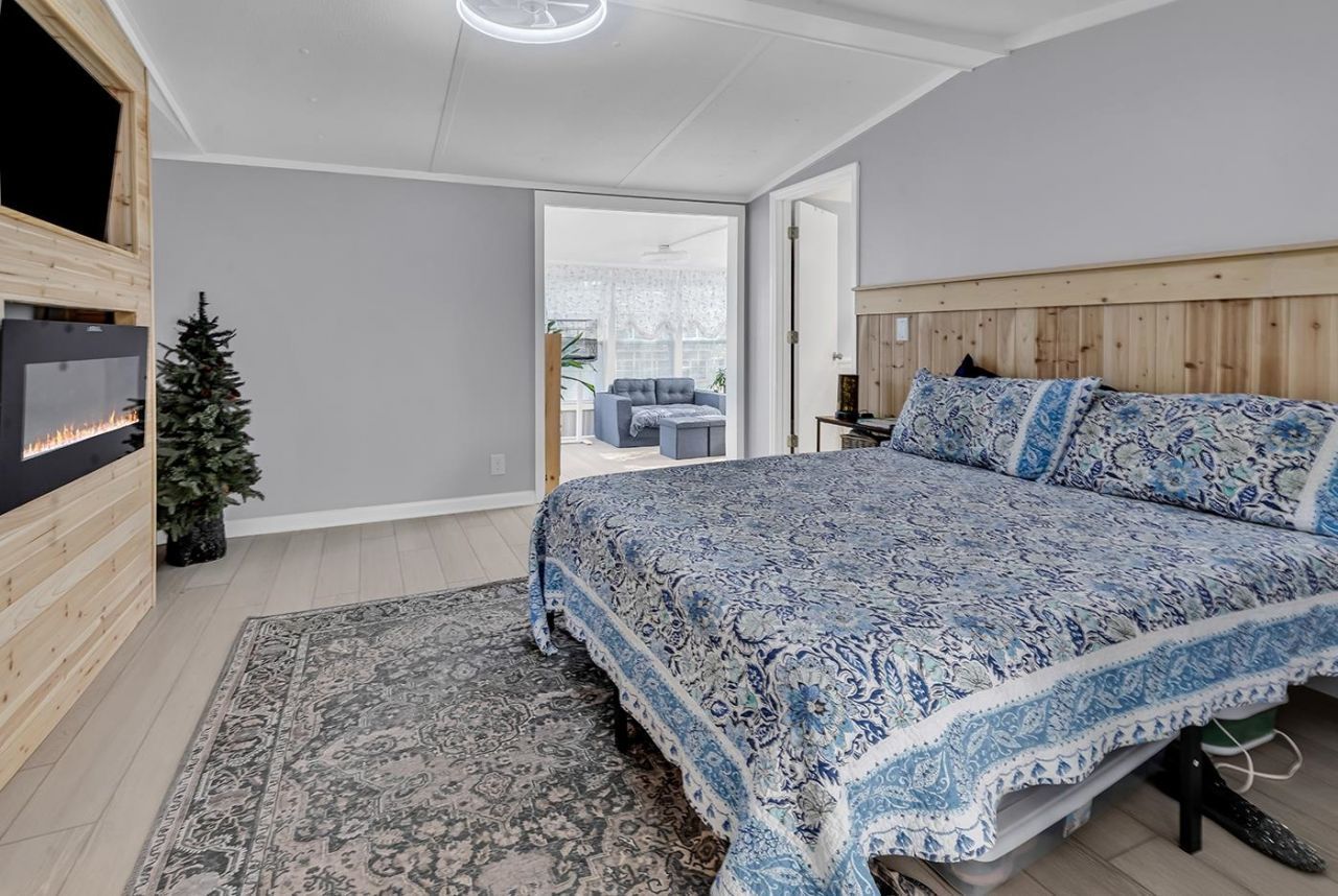 170 Braddock Ct.  Photo 20