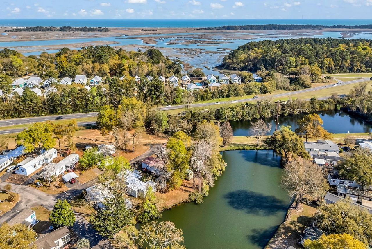 170 Braddock Ct.  Photo 42