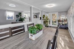 170 Braddock Ct.  photo 4