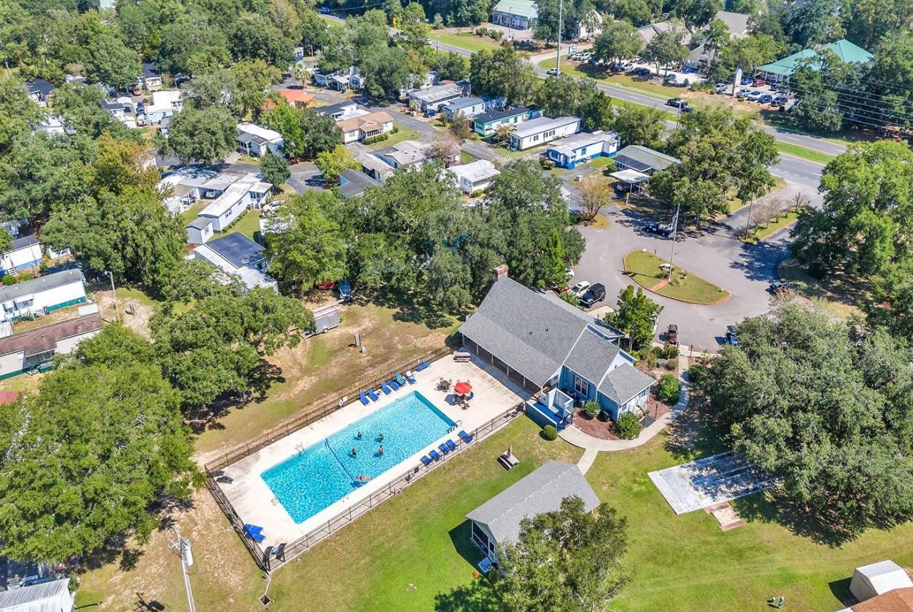 170 Braddock Ct.  Photo 52