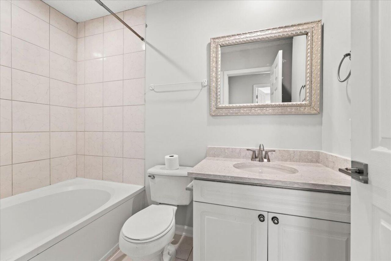 1669 Baltusrol Lane Photo 10