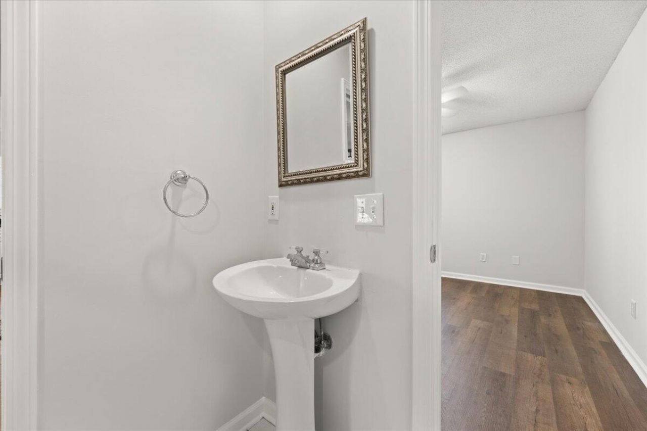 1669 Baltusrol Lane Photo 5