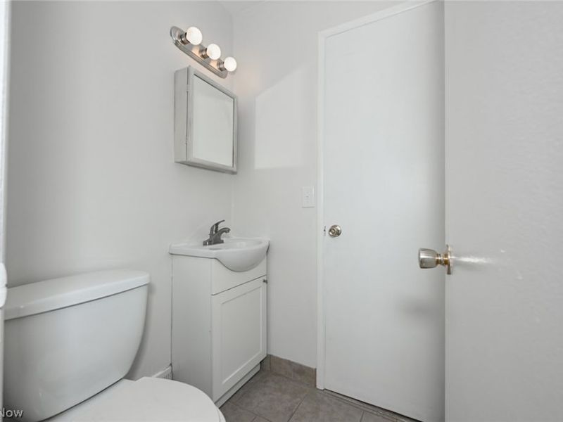 6369 Eldridge Boulevard , Bedford Heights, OH 44146 Photo 12