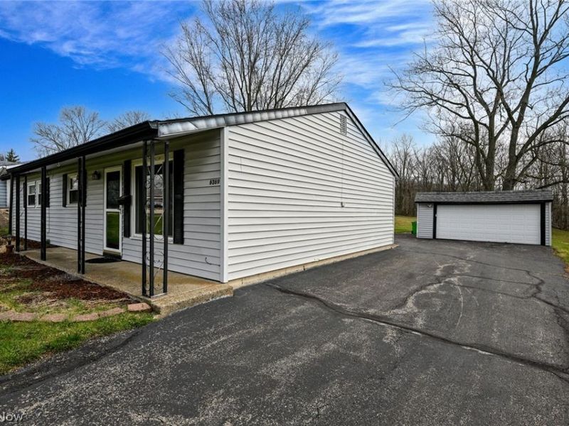 6369 Eldridge Boulevard , Bedford Heights, OH 44146 Photo 2