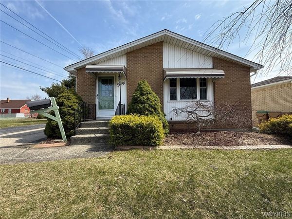 30 Betty Lou Lane , Buffalo, NY 14225