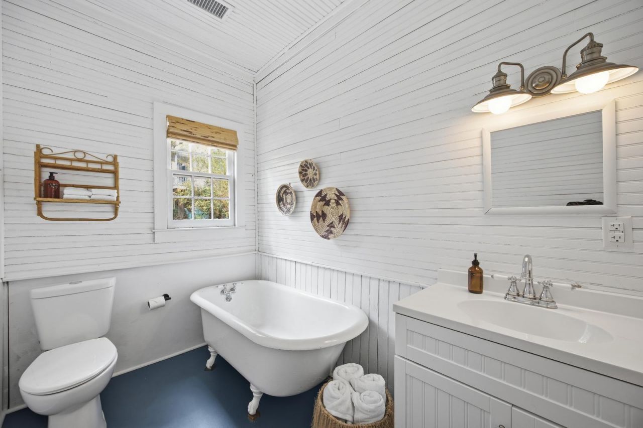 214 E Huron Avenue Photo 18