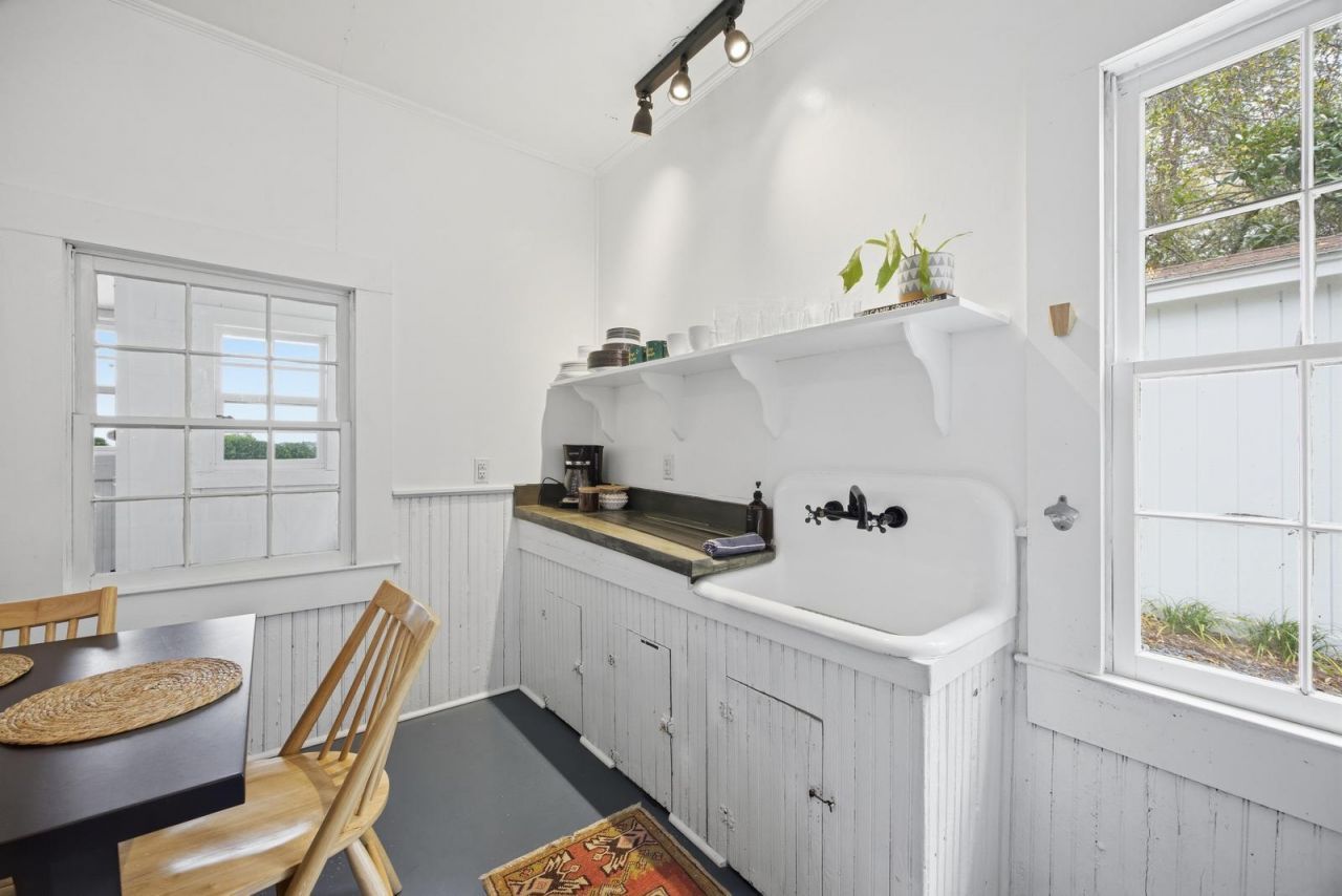 214 E Huron Avenue Photo 23