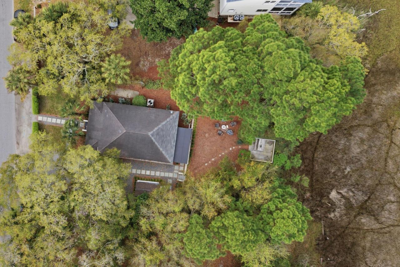 214 E Huron Avenue Photo 38