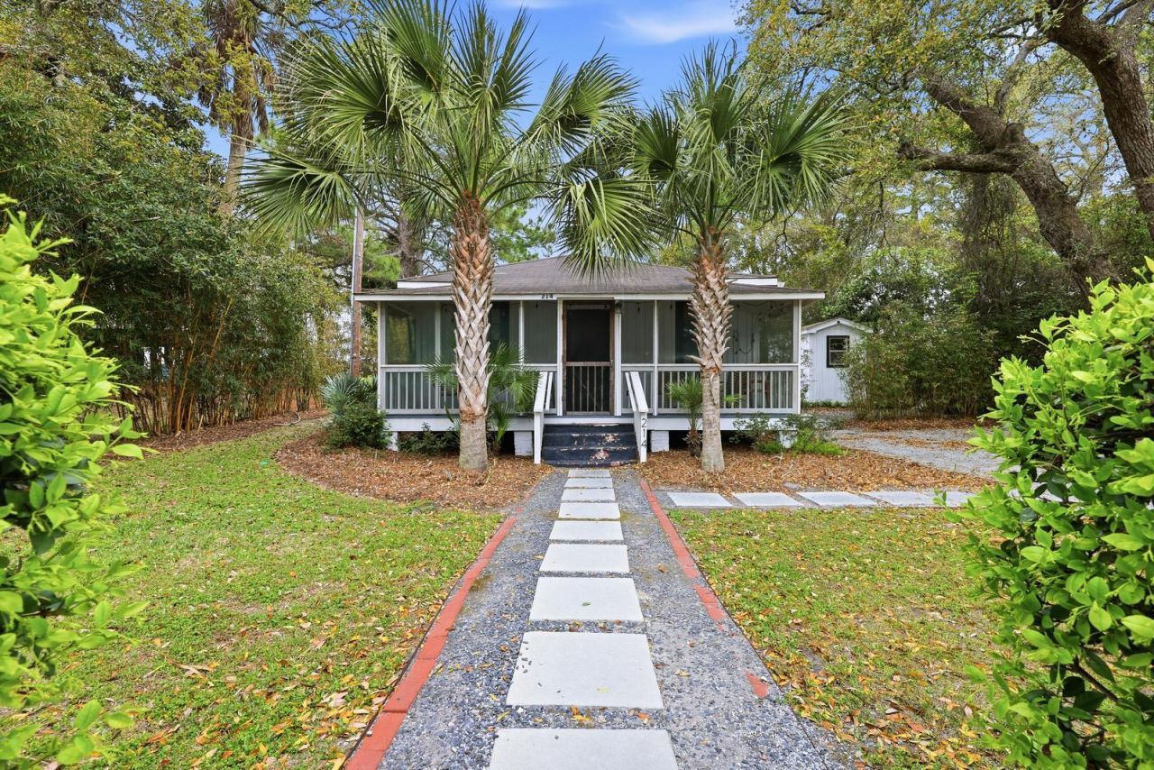 214 E Huron Avenue Photo 45