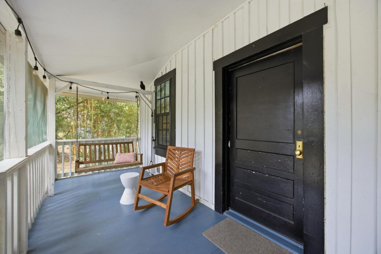 214 E Huron Avenue Photo 8