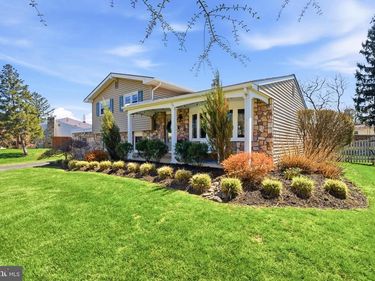 26 WOOD LANE, MALVERN, PA 19355