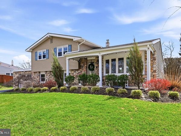 26 WOOD LANE , MALVERN, PA 19355