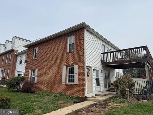 1815 ENGLISH DRIVE , MECHANICSBURG, PA 17055