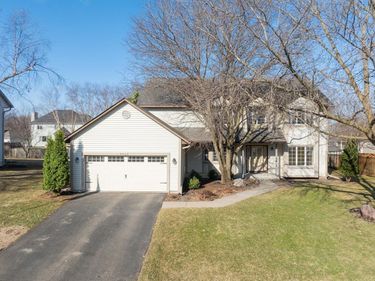 9032 McGuffey Road, Eden Prairie, MN 55347