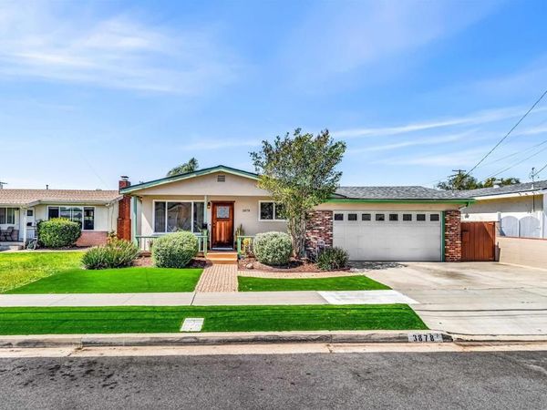 3878 Armstrong St, San Diego, CA 92111