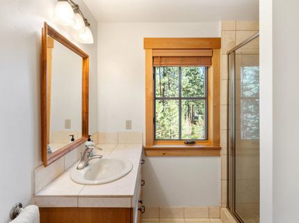 604 Ej Brickell, Truckee, CA 96161 Photo