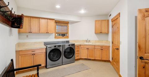 604 Ej Brickell, Truckee, CA 96161 Photo